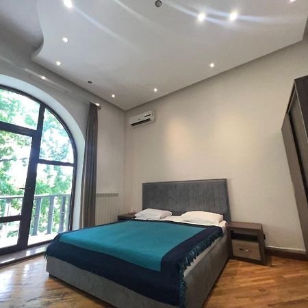 Saryan Hotel Yerevan Exterior photo