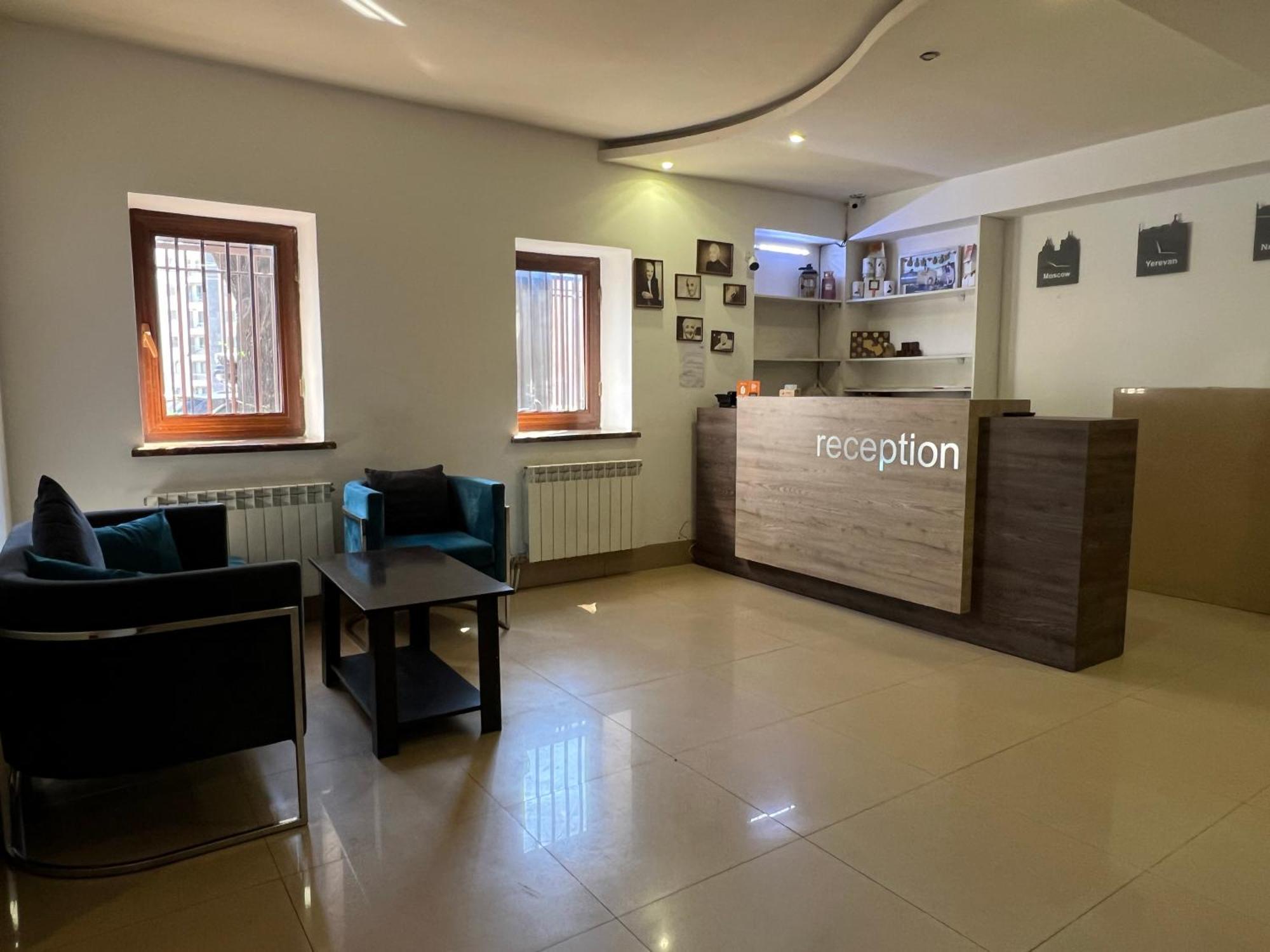 Saryan Hotel Yerevan Exterior photo