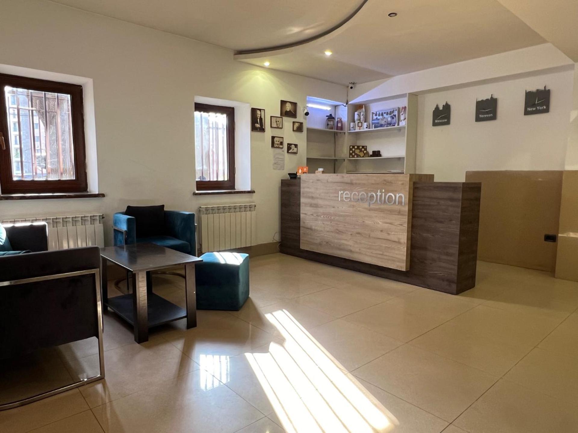 Saryan Hotel Yerevan Exterior photo